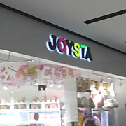 Световые буквы с контражурной подсветкой "JOYSTA" в ТРЦ "Небо"